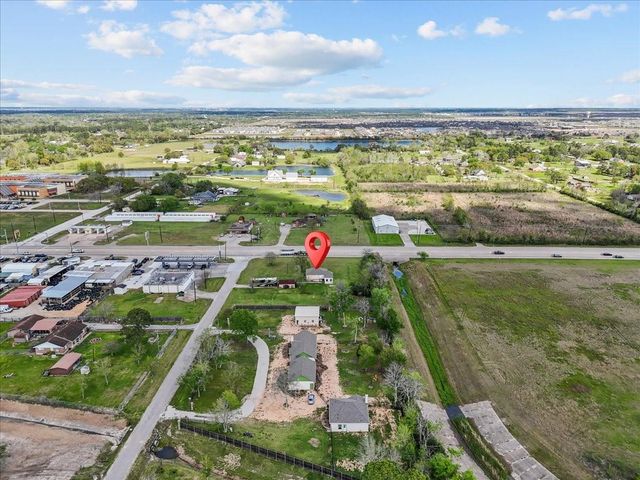 11703 Fm 1764, Santa Fe, TX 77510