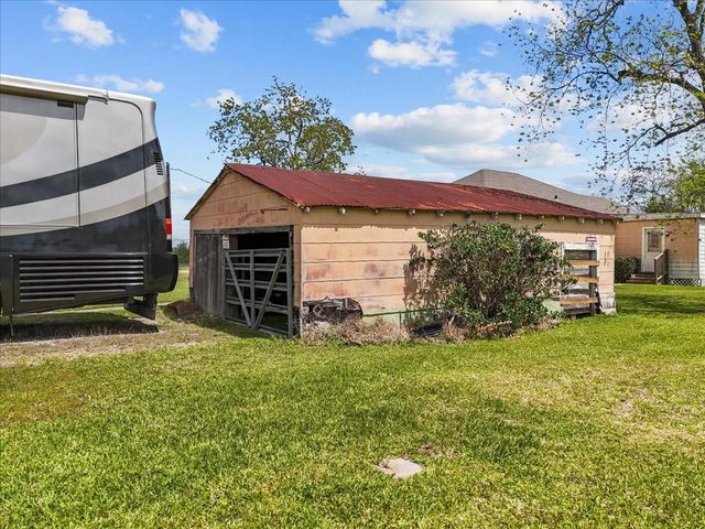 11703 Fm 1764, Santa Fe, TX 77510