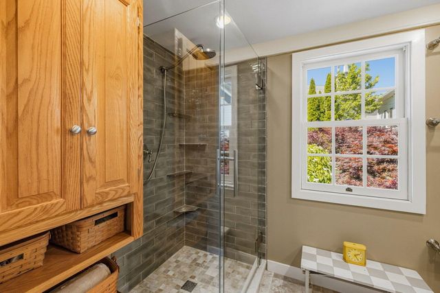 395 Pleasant Street, Portsmouth, NH 03801