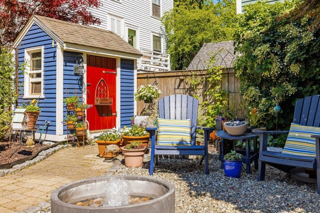 395 Pleasant Street, Portsmouth, NH 03801