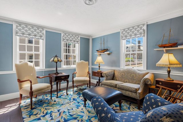 395 Pleasant Street, Portsmouth, NH 03801