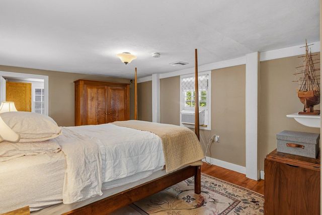 395 Pleasant Street, Portsmouth, NH 03801
