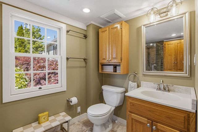 395 Pleasant Street, Portsmouth, NH 03801