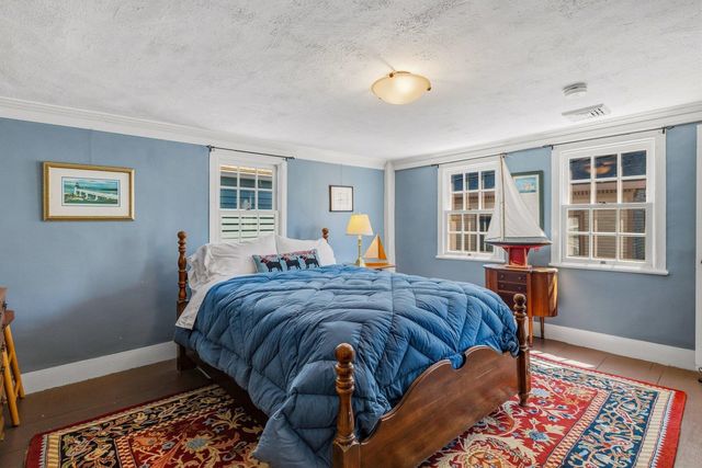 395 Pleasant Street, Portsmouth, NH 03801