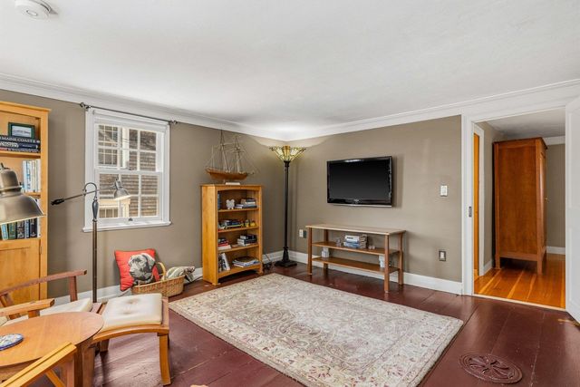395 Pleasant Street, Portsmouth, NH 03801