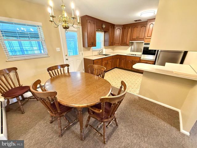 3 CHERRYWOOD RD, Reading, PA 19610