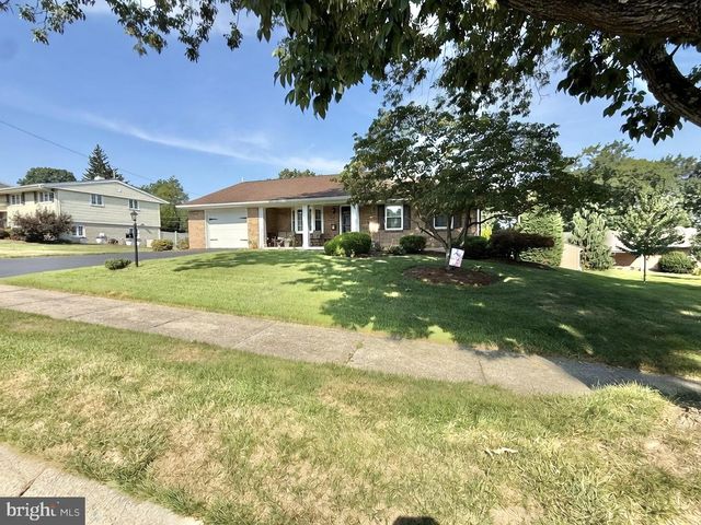3 CHERRYWOOD RD, Reading, PA 19610