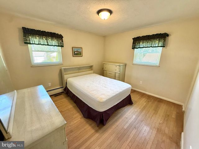 3 CHERRYWOOD RD, Reading, PA 19610