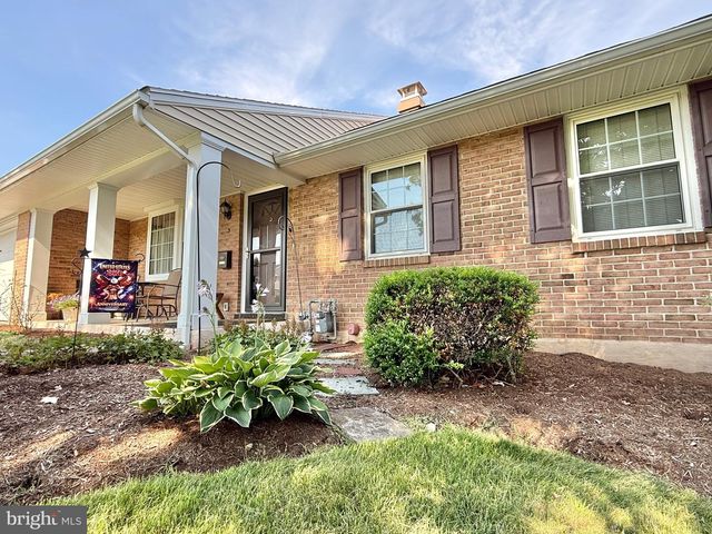 3 CHERRYWOOD RD, Reading, PA 19610