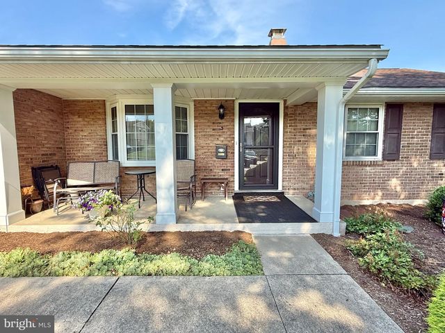 3 CHERRYWOOD RD, Reading, PA 19610