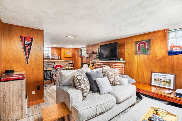 1629 Winton Avenue, Lakewood, OH 44107