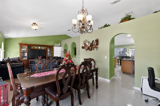 541 ADRIEL AVENUE, Winter Haven, FL 33880