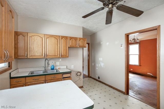 4507 Bridgeview Avenue, Newburgh Heights, OH 44105