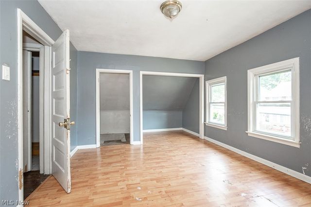 4507 Bridgeview Avenue, Newburgh Heights, OH 44105
