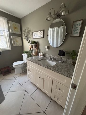 52 Stonybrook Dr, Southbridge, MA 01550