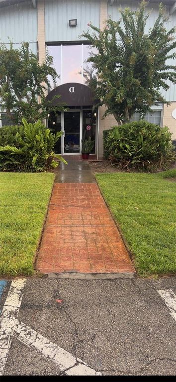 1695 LEE ROAD D107, Winter Park, FL 32789
