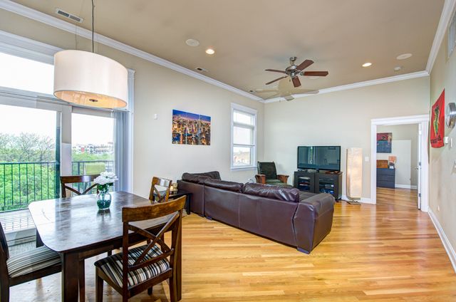 2730 N ASHLAND Avenue 204, Chicago, IL 60614