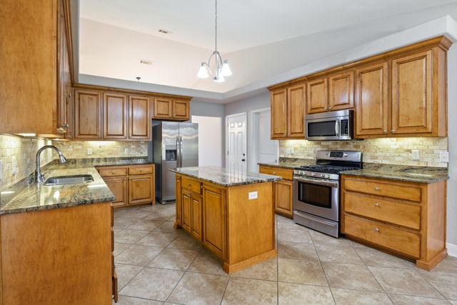 138 Leonine Hollow, Crestview, FL 32536
