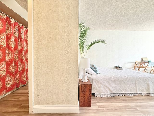 747 Amana Street 1418, Honolulu, HI 96814