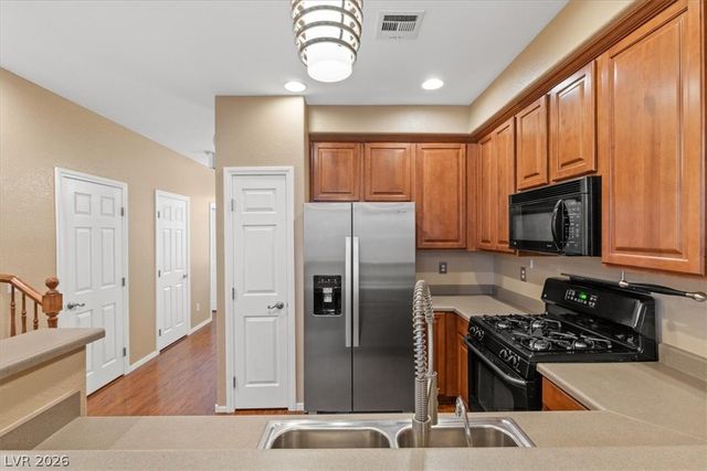 9860 Twilight Walk Avenue, Las Vegas, NV 89149