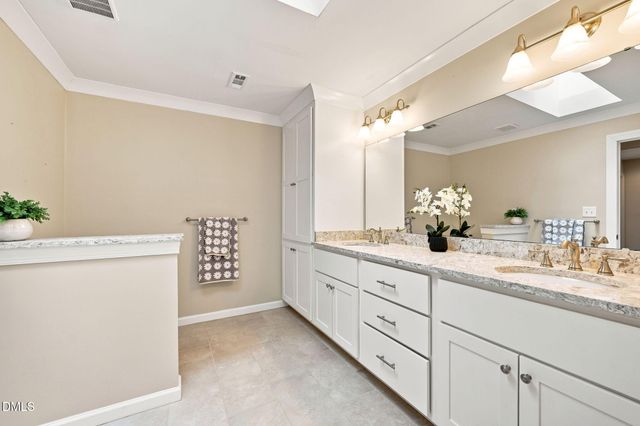 8833 Wildwood Links, Raleigh, NC 27613