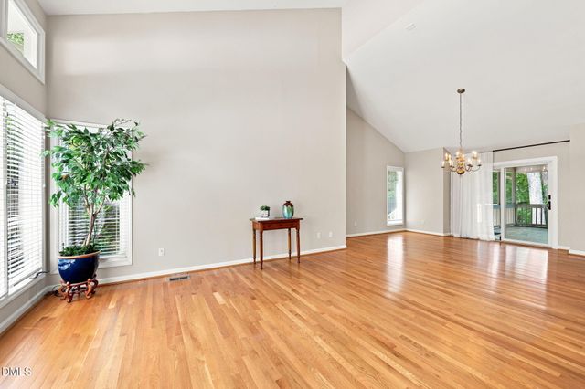 8833 Wildwood Links, Raleigh, NC 27613