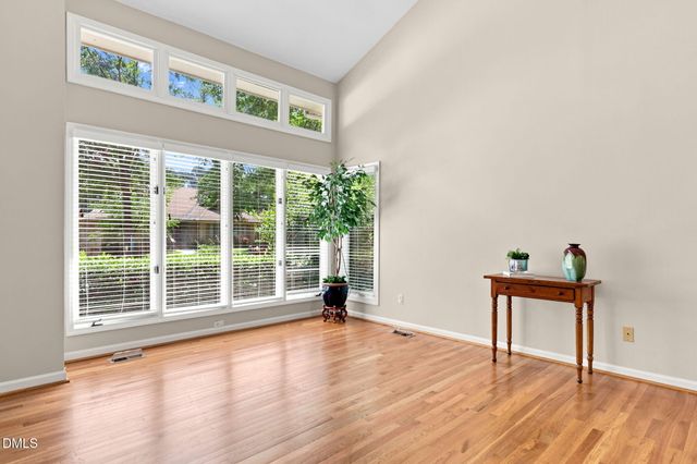 8833 Wildwood Links, Raleigh, NC 27613