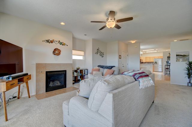 4420 Cave Primrose Court SE, Rio Rancho, NM 87124