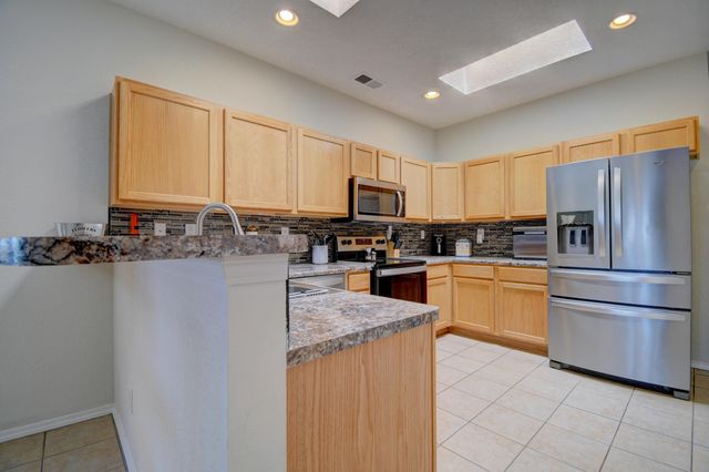 4420 Cave Primrose Court SE, Rio Rancho, NM 87124