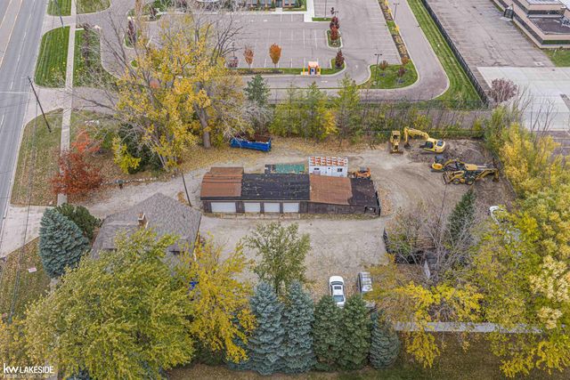 34130 Utica Road, Fraser, MI 48026