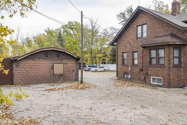 34130 Utica Road, Fraser, MI 48026