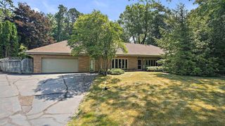 2425 Bradley Road, Rockford, IL 61107