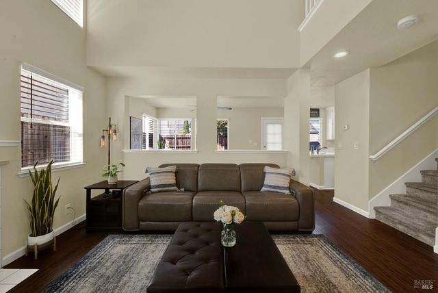 845 Vassar Dr, Vacaville, CA 95687