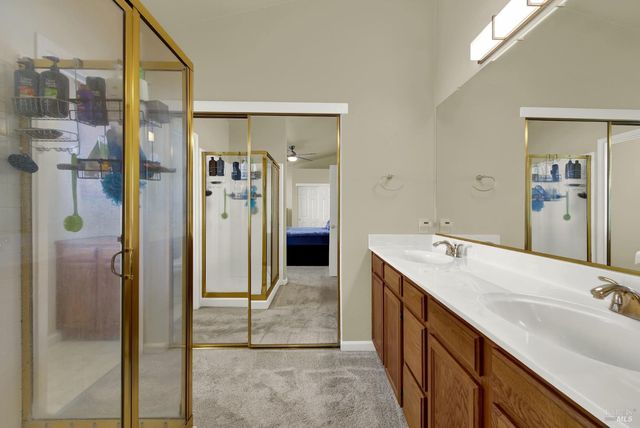 845 Vassar Dr, Vacaville, CA 95687