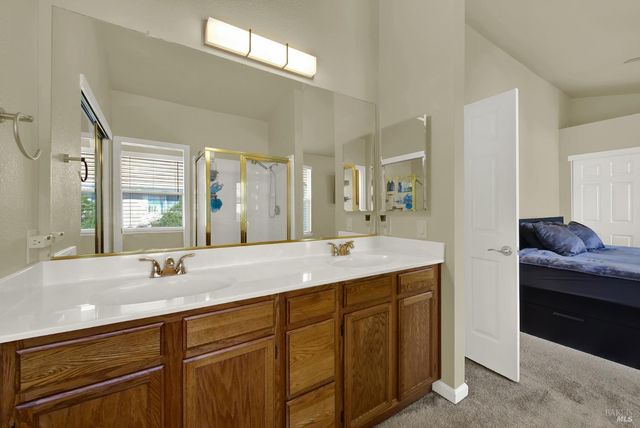 845 Vassar Dr, Vacaville, CA 95687