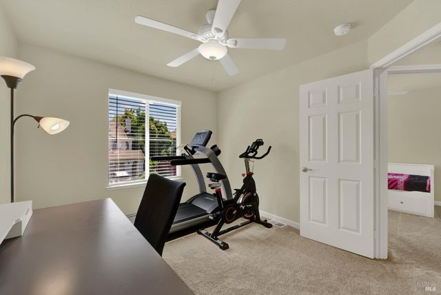 845 Vassar Dr, Vacaville, CA 95687