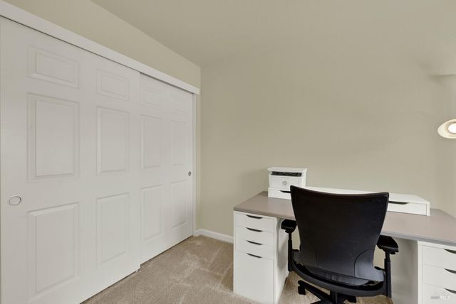 845 Vassar Dr, Vacaville, CA 95687