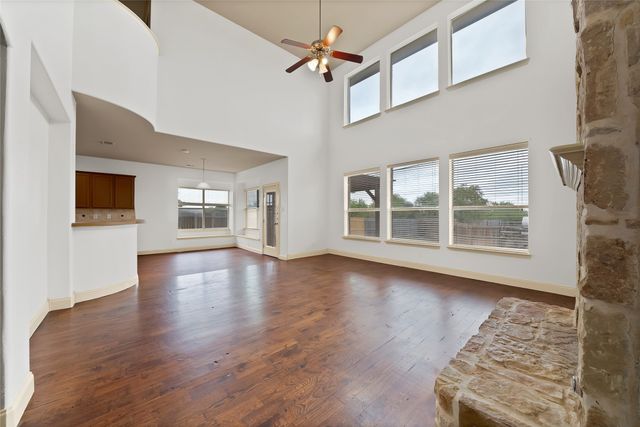 903 Fieldstone Drive, Cedar Hill, TX 75104