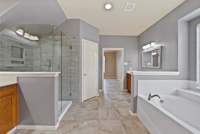 903 Fieldstone Drive, Cedar Hill, TX 75104