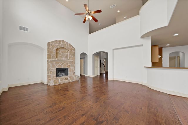 903 Fieldstone Drive, Cedar Hill, TX 75104