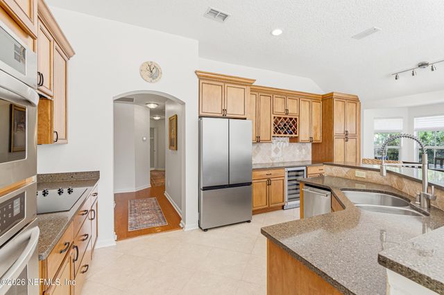 11132 BELFAIR Court, Jacksonville, FL 32256