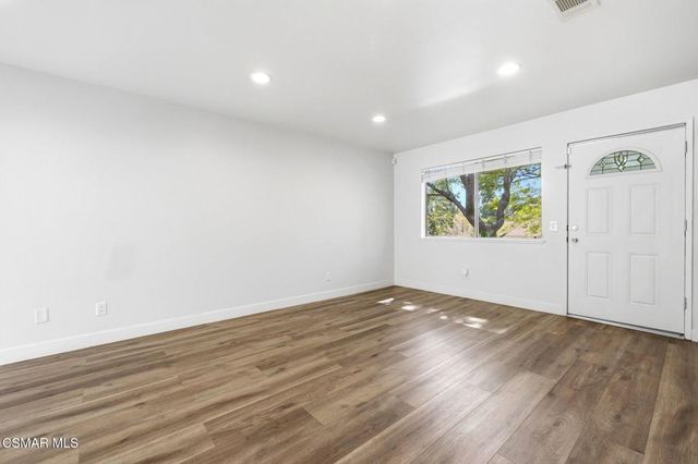 15155 Marquette Street A, Moorpark, CA 93021