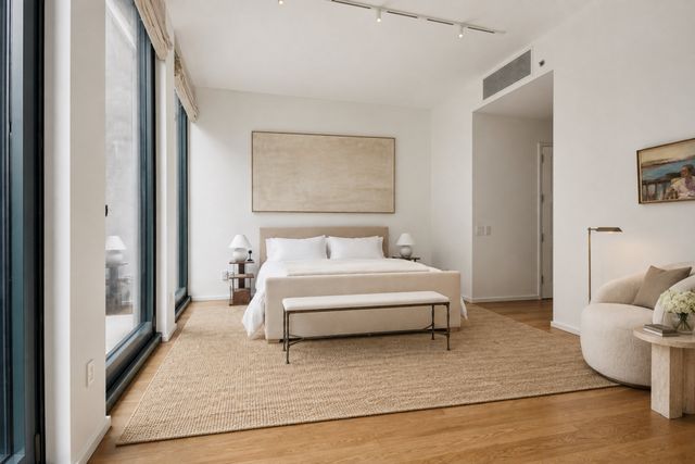 40 Bond St Apt 5C, New York City, NY 10012