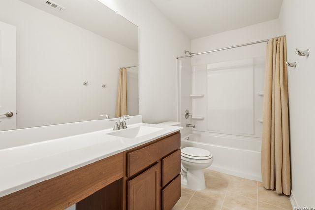 224 BERISTAIN CV, Boerne, TX 78006
