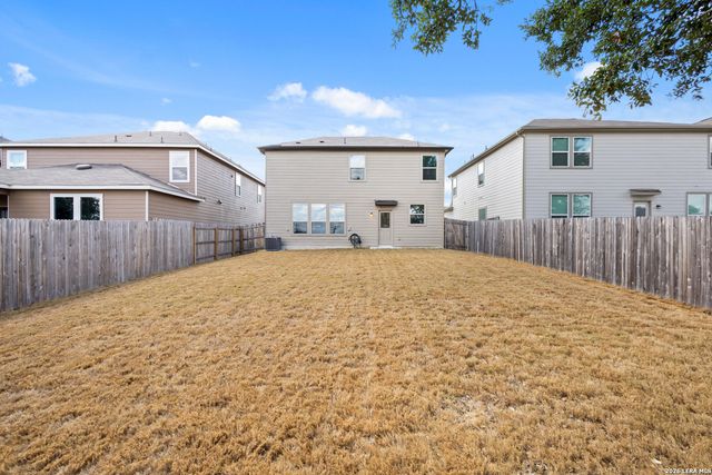224 BERISTAIN CV, Boerne, TX 78006