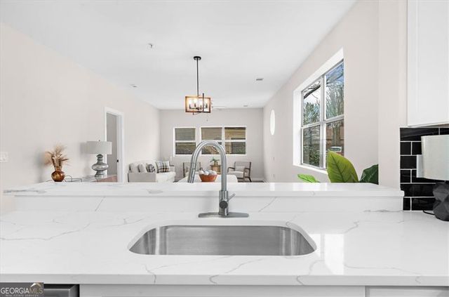 2230 Cheshire Bridge Road NE 403, Atlanta, GA 30324