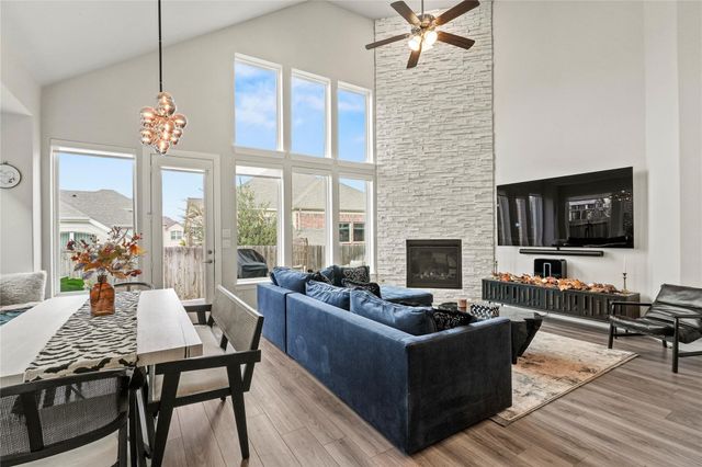 315 Chandan Way, Irving, TX 75063