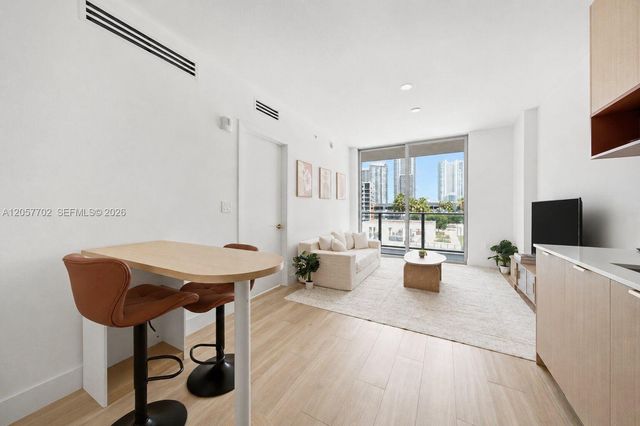 90 NE 32nd Street 811, Miami, FL 33137