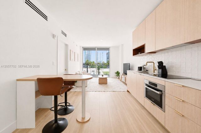 90 NE 32nd Street 811, Miami, FL 33137