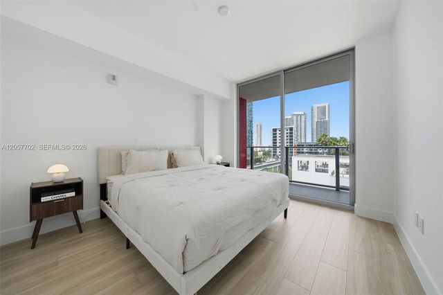 90 NE 32nd Street 811, Miami, FL 33137